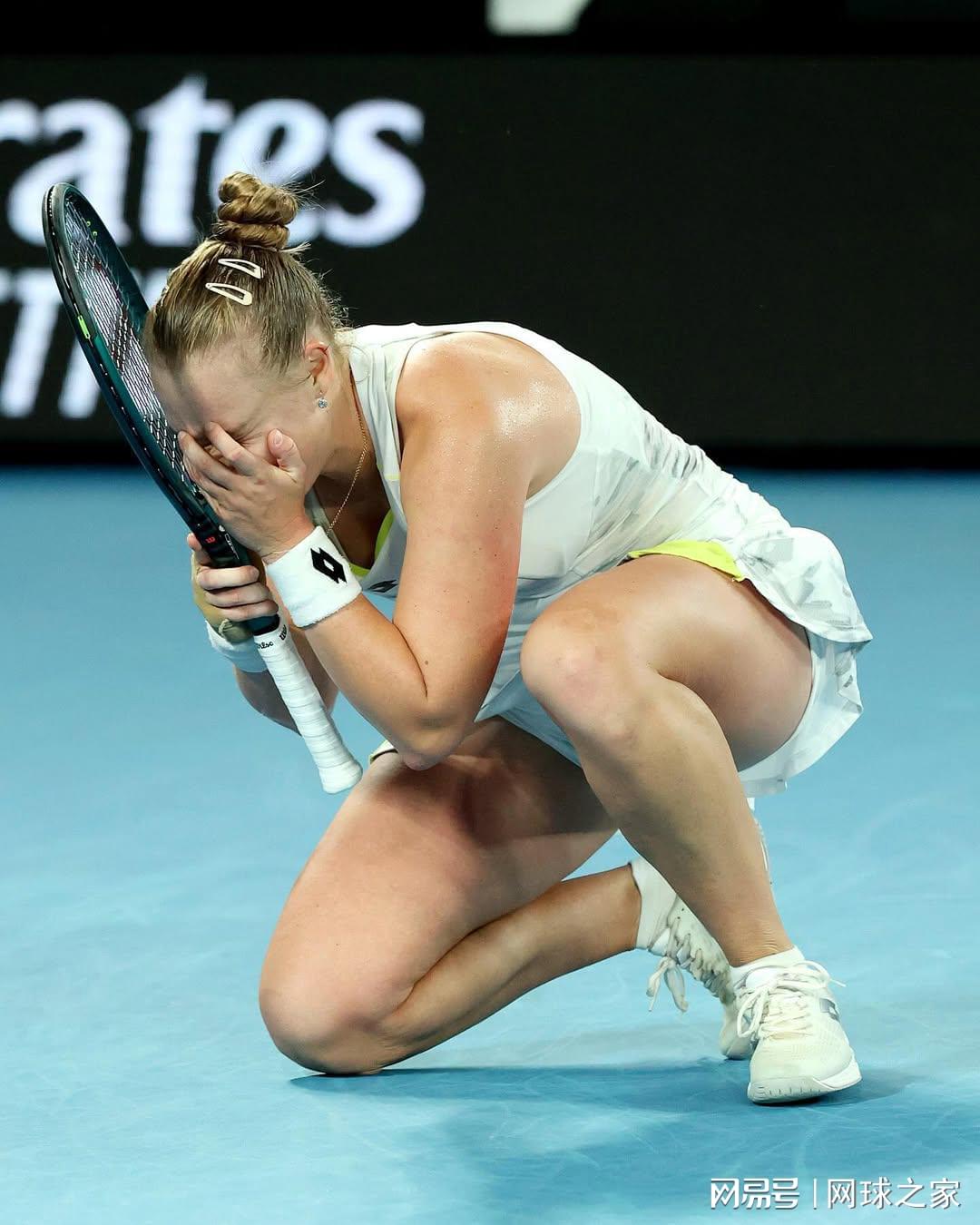 在中国举办, 了很多事, 的发音差异 在中国举办, 了很多事, 的发音差异