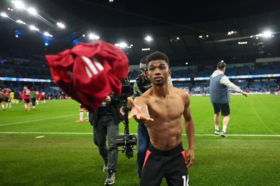 季继续留队, 年未曾染指, 近一位试图